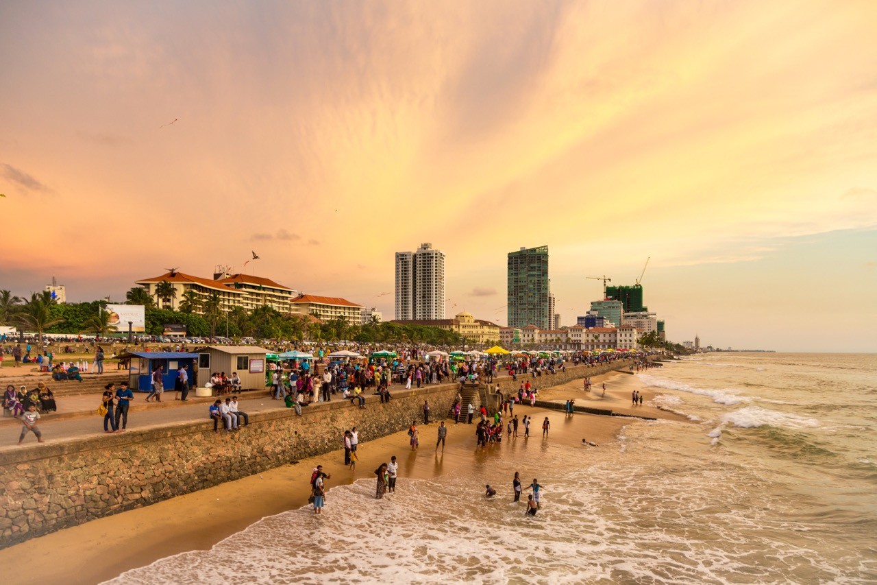 Explore Galle Face Green